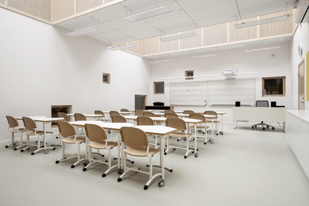CleanFacilities_School_1200x800